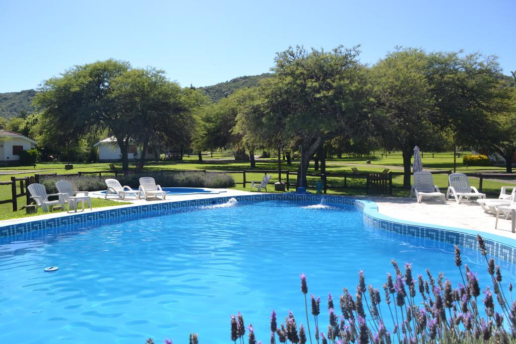 Cabanas Los Algarrobos Villa General Belgrano Eksteriør billede