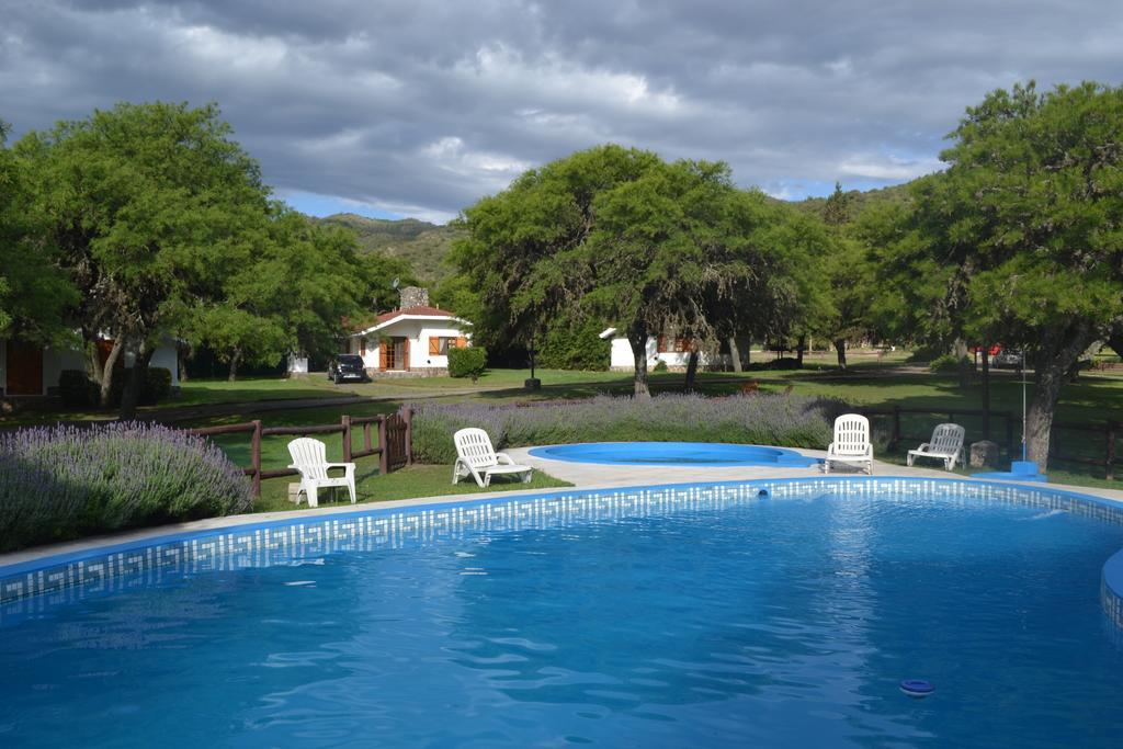 Cabanas Los Algarrobos Villa General Belgrano Eksteriør billede